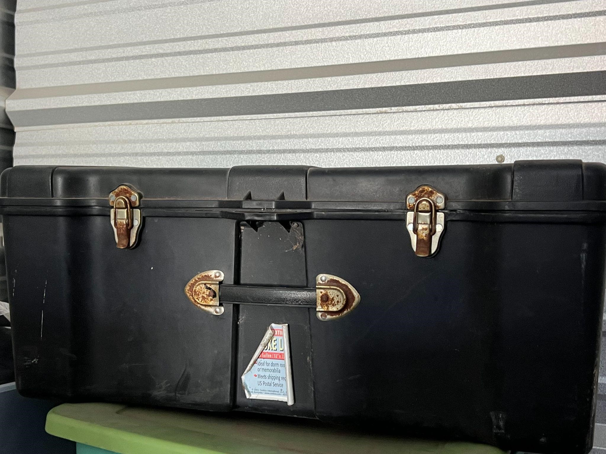 Black Tote/Trunk