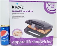 Sandwich Maker boite ouverte testé état neuf