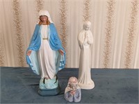 Praying Mother Mary Figurines