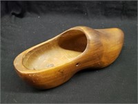 Wooden shoe