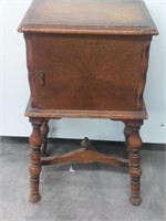Small smoking stand with door 12x15x 26.5 tall