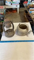 Vintage kerosene lamp ( untested ), vintage tea