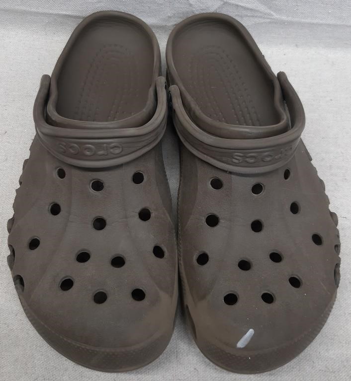 C12) Crocs Size 11 Baya Clogs Brown