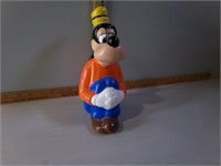 Approx 9" ceramic Disney figurine, Goofy