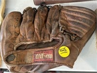 Vintage Wilson Baseball Mitt