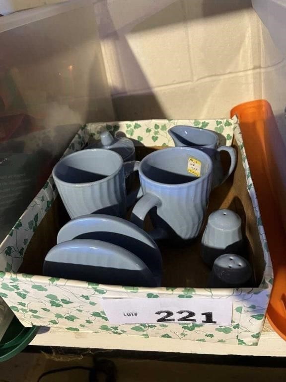 BLUE POTTERY MUGS AND MORE