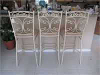 3 BAR STOOLS