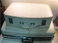 PAIR OF VINTAGE WHITE SUITCASES LUGGAGE