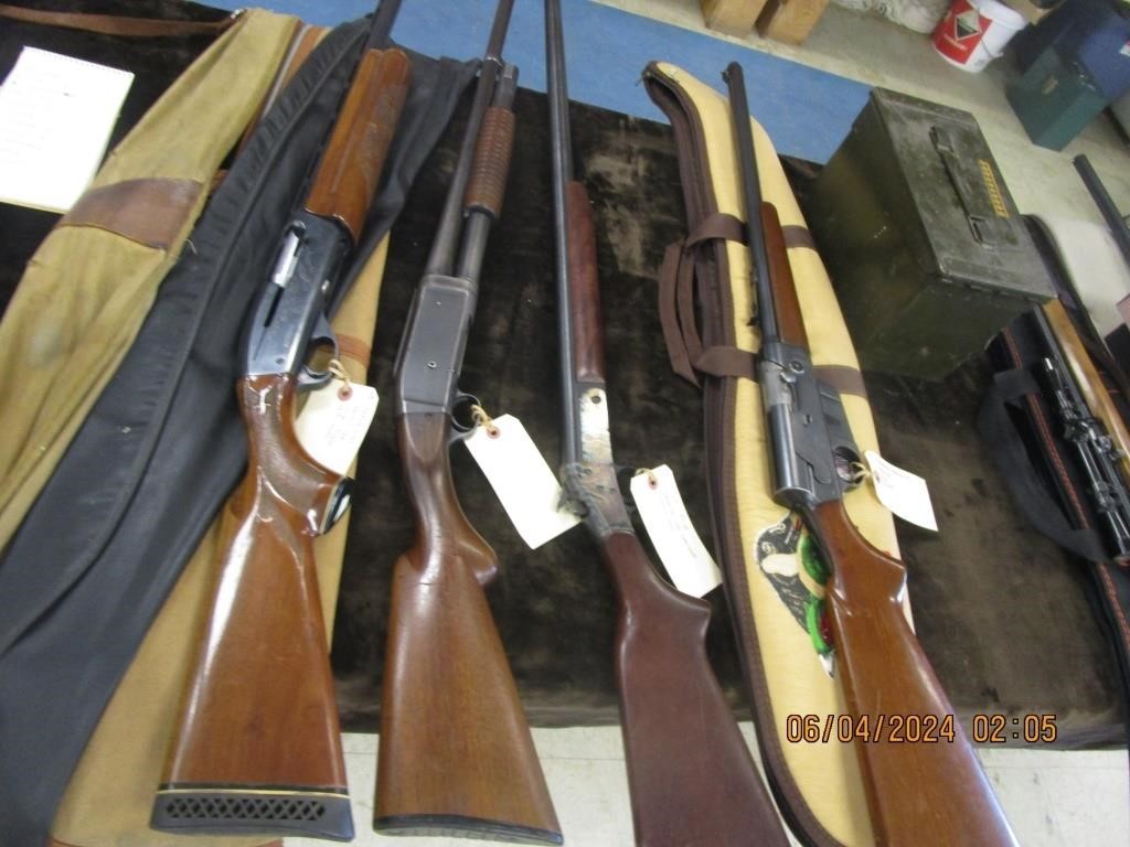 LARGE GUN, AMMO, SHAWNEE POTTERY,AN OLLECTIBLE AUCTION