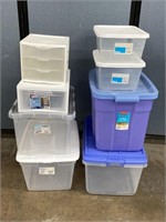 8 Plastic Storage Containers