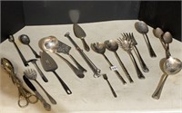 ASSORTED SILVERPLATE AND STAINLESS PIECES