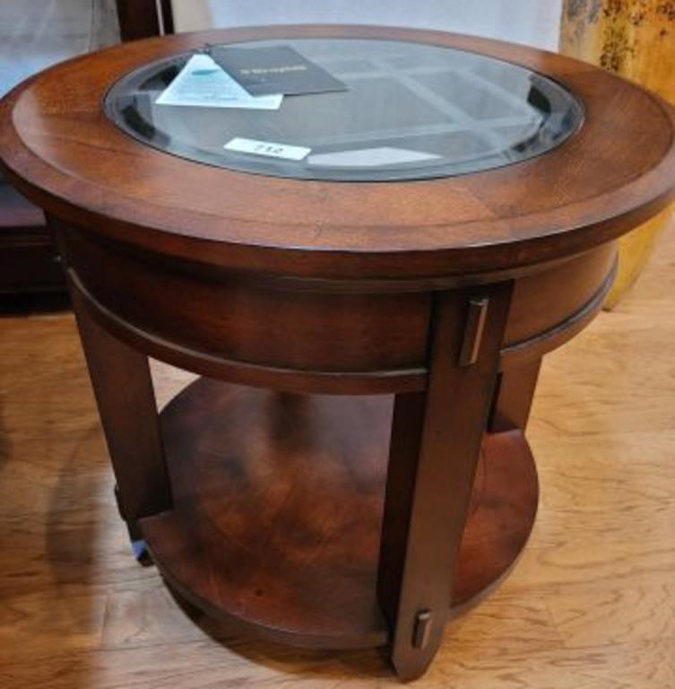 BROYHILL GLASS TOP END TABLE