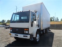 1993 Ford 8000 S/A Cargo Truck