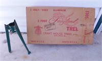 1960's Fairyland Craft House 3' aluminum