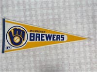 Vtg Milwaukee Brewers Baseball Team Pennant