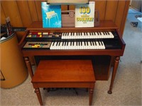 Super Genie organ, bench and lamp