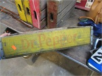 WOOD DR PEPPER BOTTLE CRATE -- NC