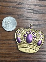 1975 Gold/Purple crown