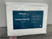 New Twin sized bamboo sheet set