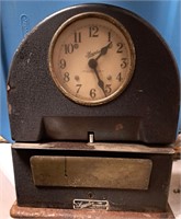 ANTIQUE HEAVY METAL TIME CLOCK BY SIMPLEX USA