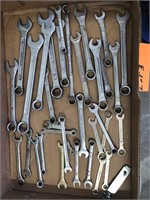 APPROX. 30 SMALL WRENCHES