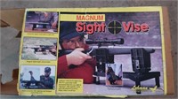 Magnum Sight Vise