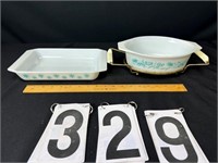 2 Pyrex dishes