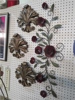 METAL ROSES & 3 MEDALLIONS