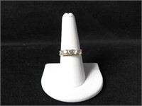 10K GOLD AND 5 CZ STONE RING - SIZE 8 1/2