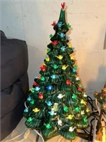VINTAGE GREEN CERAMIC LIGHTED CHRISTMAS TREE