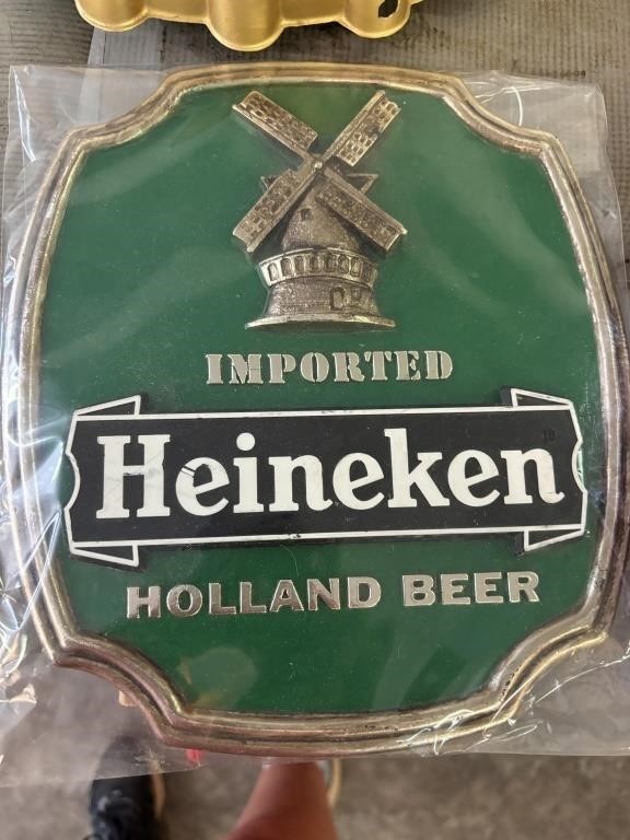 Heineken sign