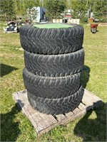 37x12.5xR17 LT (4) Mud Tires