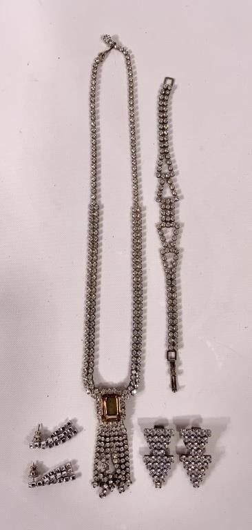 Vintage paste: Necklace, bracelet, earrings,