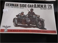 GERMAN SIDE-CAR B.M.W. R/75  VINTAGE MODEL