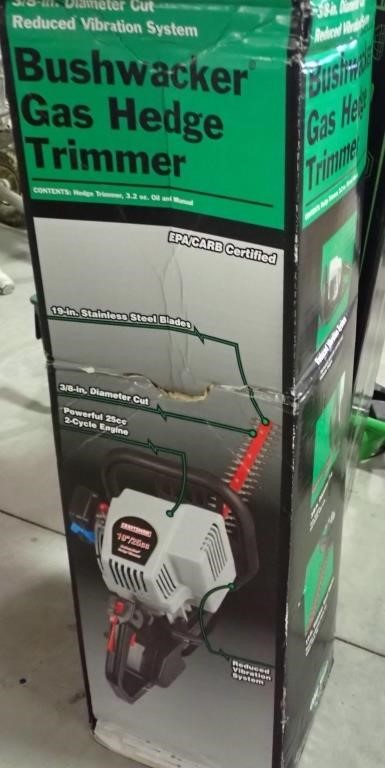CRAFTSMAN GAS HEDGE TRIMMER - NEW IN BOX