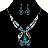 Beautiful Jewelry Set NEW