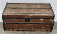 (F) Vintage Wood And Metal Trimmed Trunk With Key