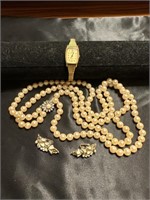 22 IN VINTAGE NECKLACE, PR OF EARRINGS AND TIMEX