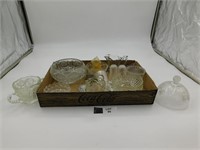 ANTIQUE GLASS AND CRYSTAL LOT