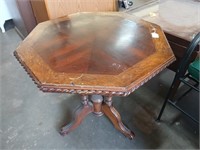 Occassional table, see pics