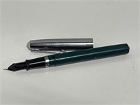 Sheaffer Fountain Pen with a green body and