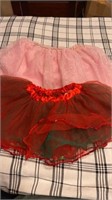 C11) dress up skirts fit 4-8 yrs 
No issues