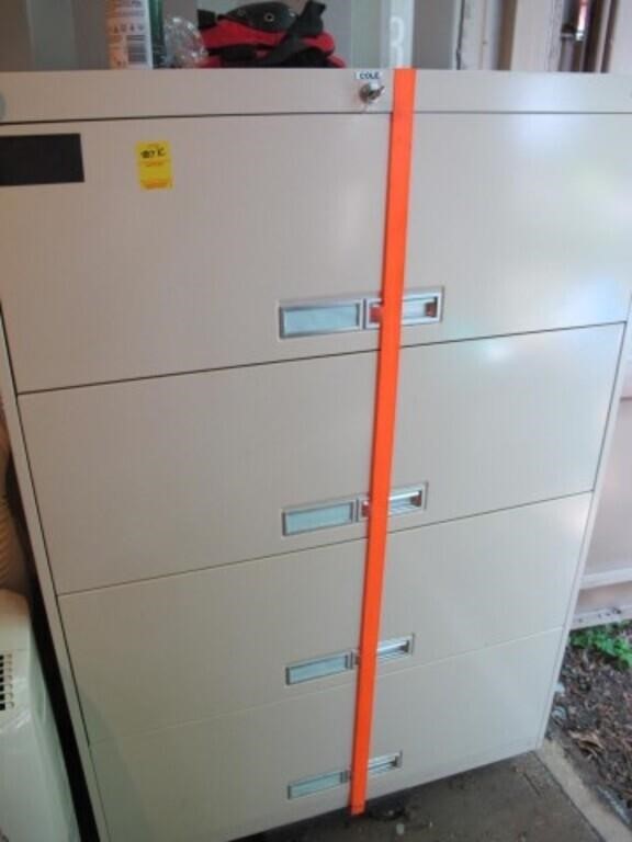 HORIZONTAL 4 DRAWER FILE CABINET W KEY 36W