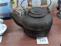 Cast Iron #7 Teapot