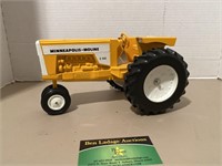 Minneapolis Moline G940, 1989 Toy Show, Scale