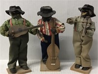 3 DECORATIVE BAND PLAYERS