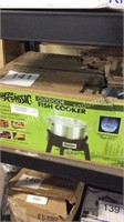 1 LOT OUTDOOR FISH COOKER