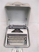 Vintage Olympia De Luxe Typewriter w/ Case -