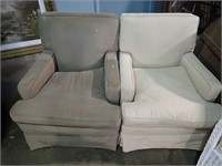 2 BROWN UPHOLSTERED ARMCHAIRS