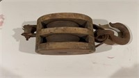 Wooden double snatch pulley